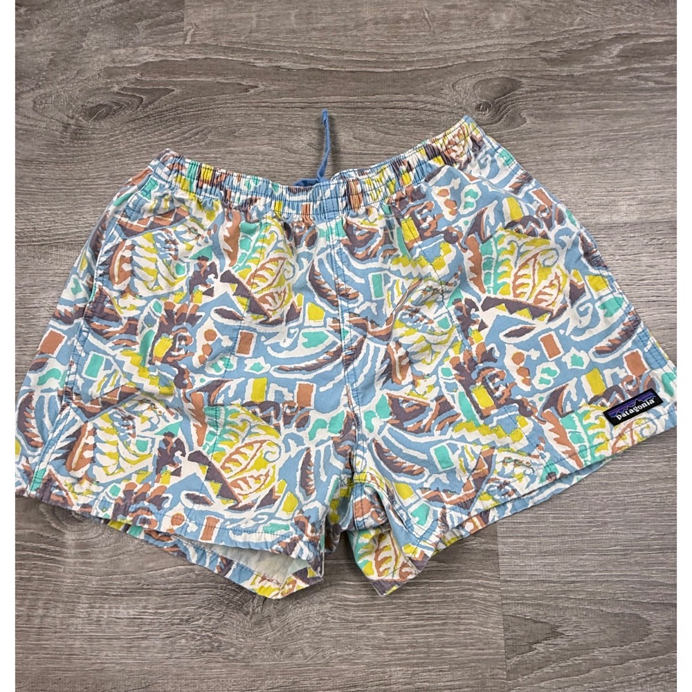 Patagonia women's colorful shorts Size medium